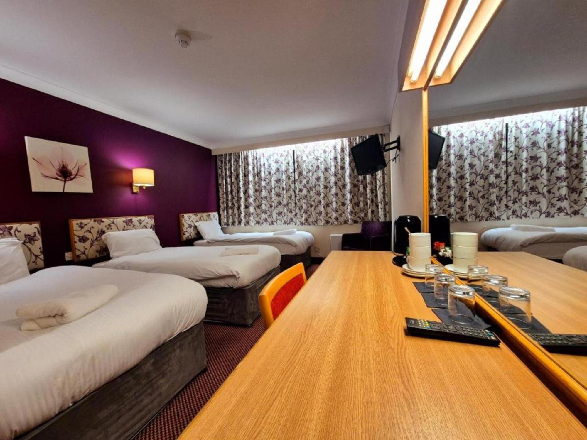Boston Supreme Hotel Екстериор снимка