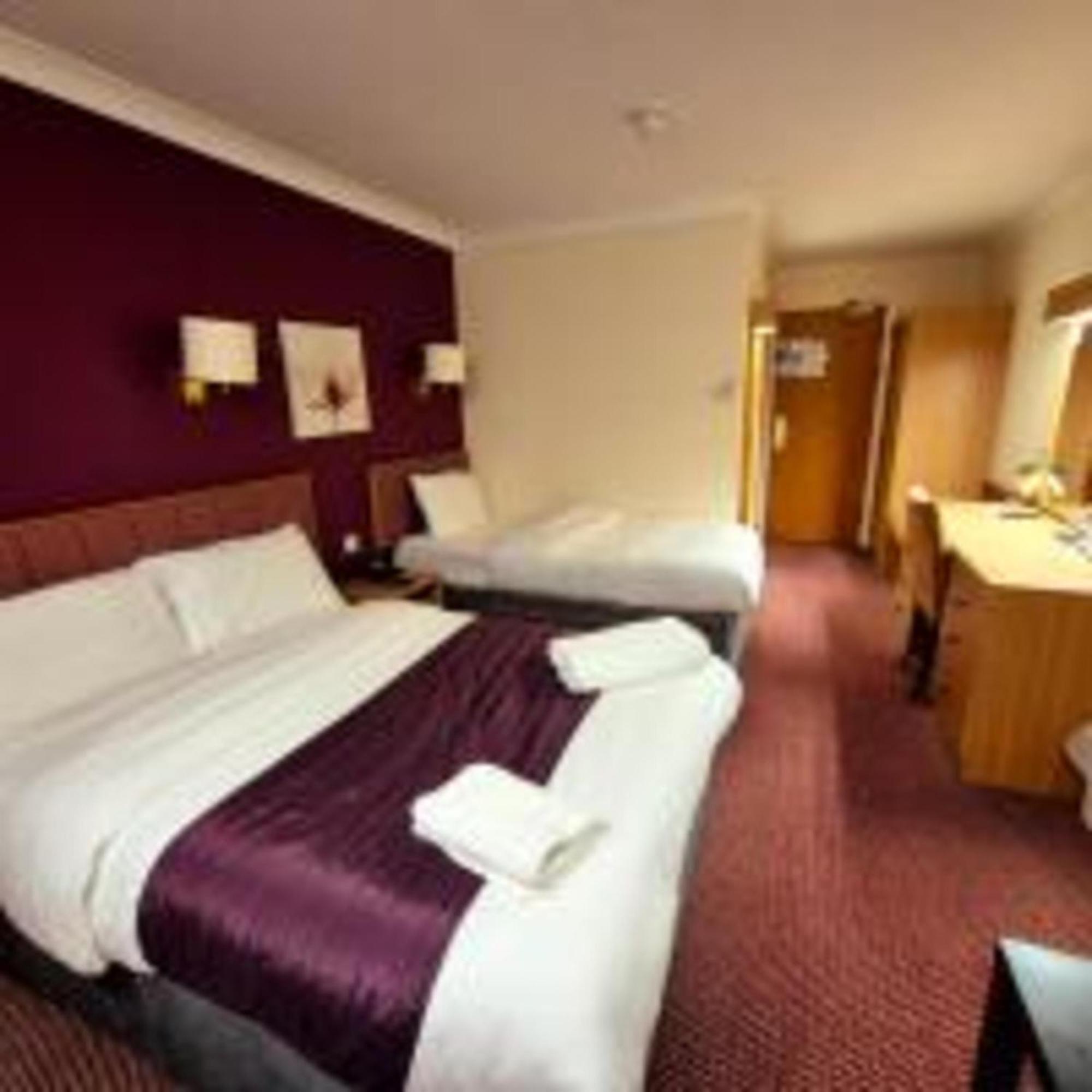 Boston Supreme Hotel Екстериор снимка